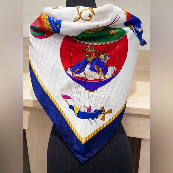 Accessories - Women's Square Satin Scarf Head Neck Shoulder Tie Hot Air Balloons Blue Red Gold
